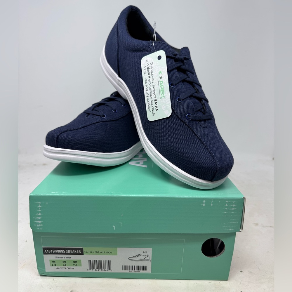 Navy Canvas Sneakers by Apex Slip Resistant New In Box - size 9.5‎ Wide